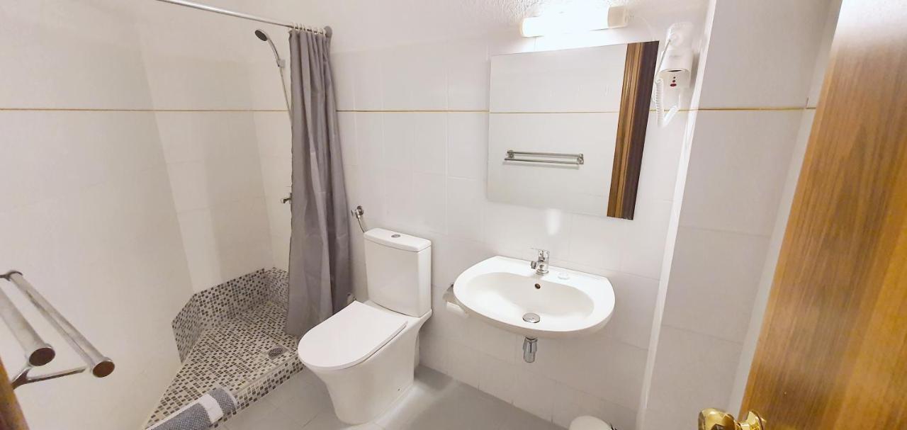Hotel Pashos Kryopigi Exteriör bild